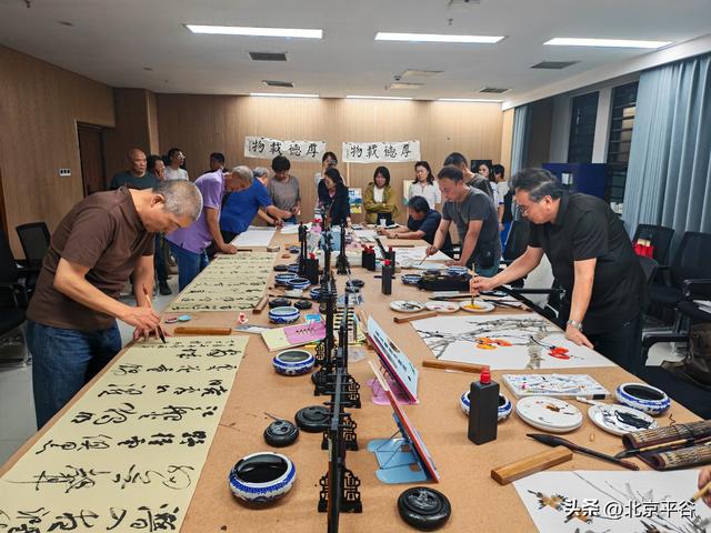 北京平谷文艺工作者新疆洛浦采风