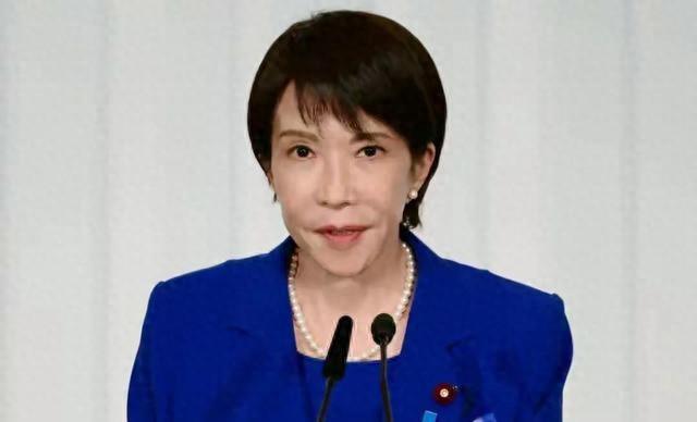 人民战争！日本民调67%支持高市，中国100%取消未来两周中日航班