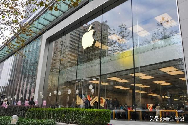 库克嘴硬心虚？iPhone卖不动还敢喊“史上最强季度”