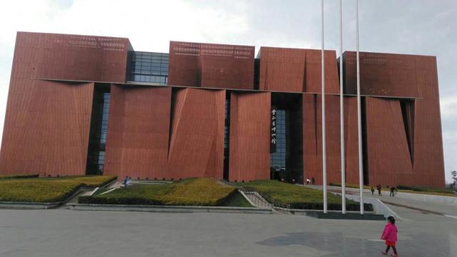 带着孙女去旅行（171）参观云南省博物馆