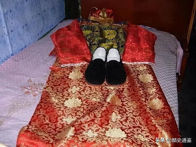 为何人死之后一定要穿着寿衣，寿衣有何讲究？真不是为了防尸变