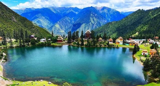 暑期出游多了一个好去处 四川甘孜州新龙县措卡湖景区7月底开门迎客
