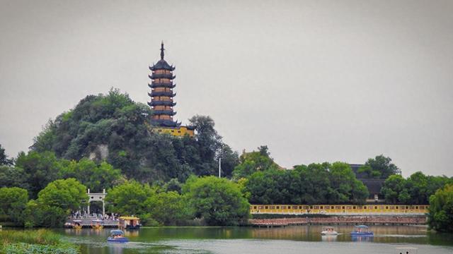 夹在南京苏州之间，这座不太有存在感的江南小城，我为它留住3天