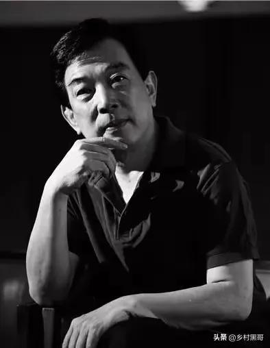 他上亿资产无人继承,决定去山东寻找初恋,期盼奇迹出现
