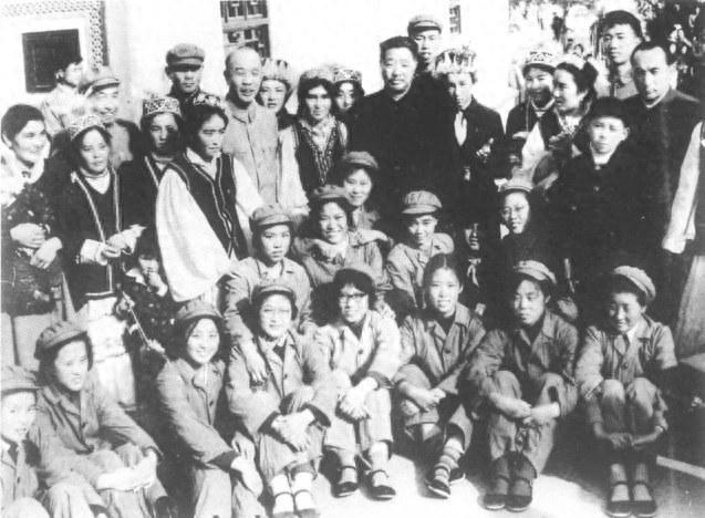 老照片里的支边青年，没有美颜！却笑的最甜