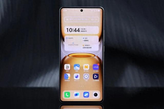 9月国补后可“闭眼买”的手机，天玑9400+8000mAH，不到2000元