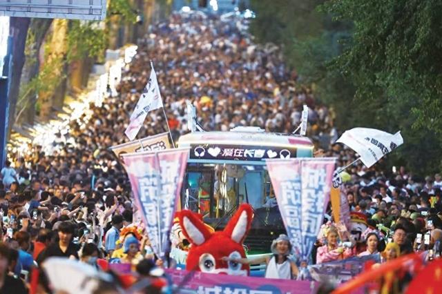 电影可观，非遗可赏，市集可逛，“新民向新·消夏艺术季”重新定义长春夜生活