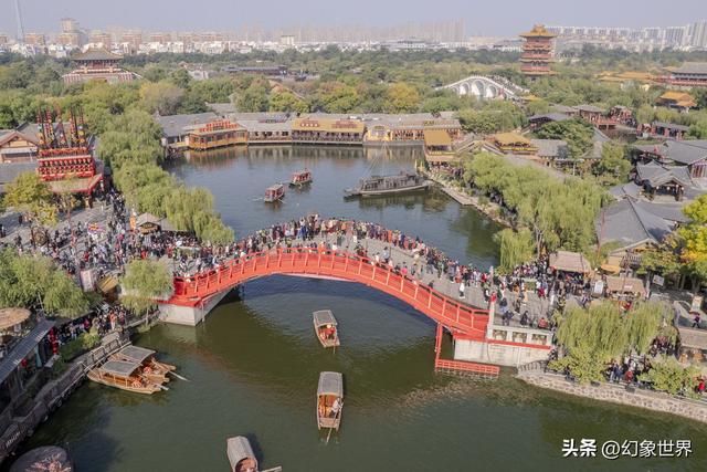 揭秘开封：穿越千年的美食与奇遇，外地游客必看攻略！