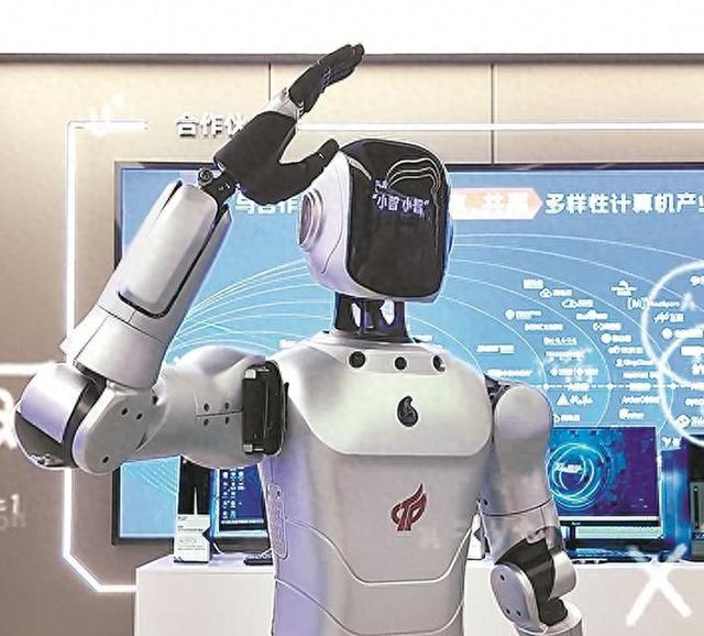 “社牛”人形机器人“双商”在线