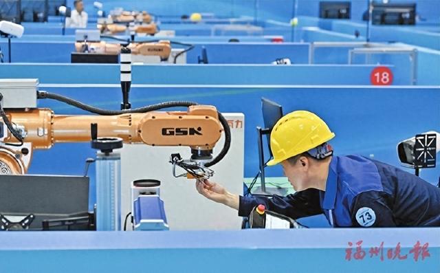 上百名选手竞技 展现数智新气象