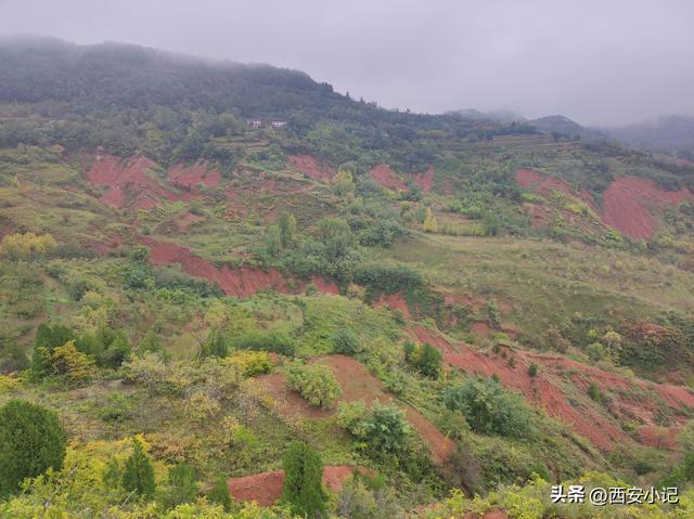 藏在秦岭旁的红土地，美成了人间仙境，是西安人周边游的好去处