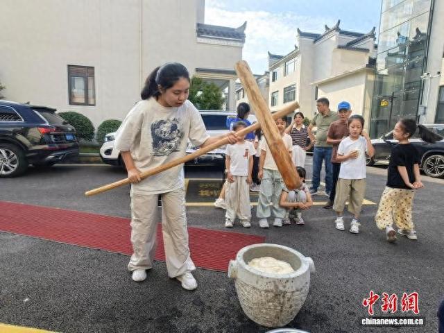 江西龙虎山酒店民宿“各显神通” 特色服务成游客出行“加分项”