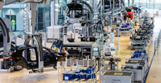 太突然！中年男人的“神车”，首次关闭本土工厂