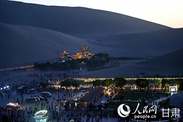 敦煌：暑期旅游持续火热 多元体验引客来