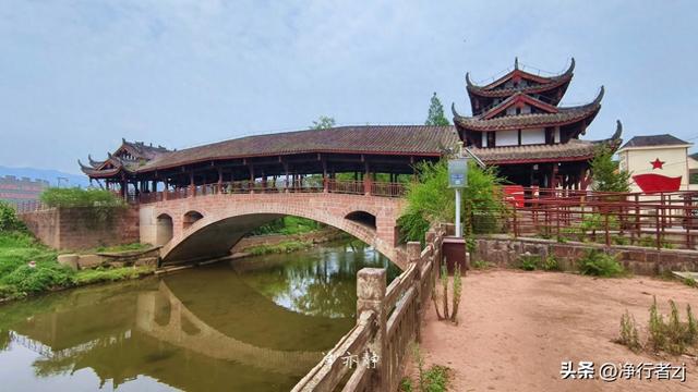 唐蕃古道上的古驿站，水墨山水里的上里镇