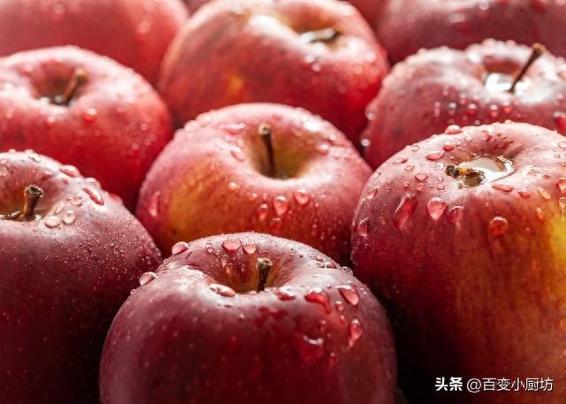 由于我不停的吃“蒸苹果”，导致现在脸蛋越来越红润透亮