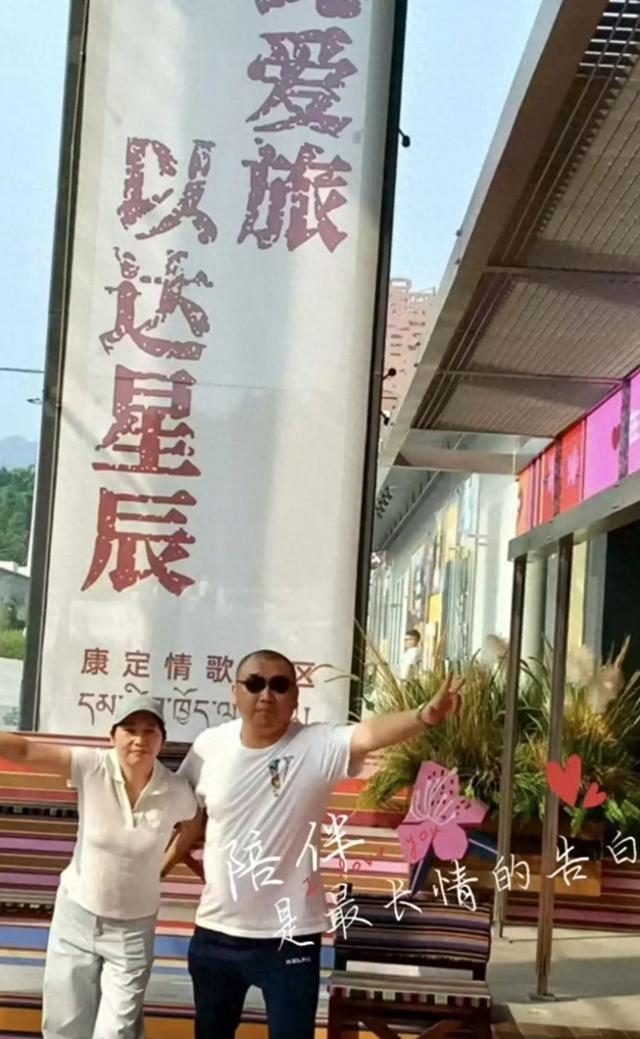 鄂A的士出现在拉萨！武汉夫妇开出租车自驾3200公里到西藏：最美的风景都在路上