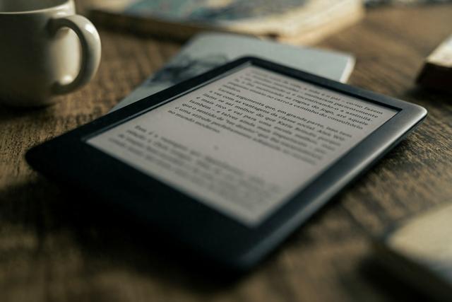 Kindle撤退后国产电纸书崛起了？电纸书还有未来吗？