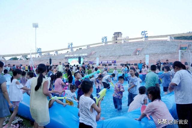 社区飙艺、泼水蹦迪！瓮安这场夏夜盛宴太燃啦