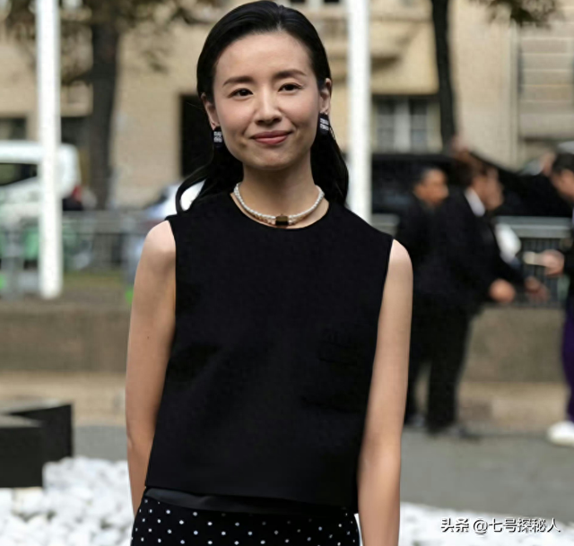 “红杏出墙”！这5位给老公戴帽子的女星，简直堪比现代版潘金莲