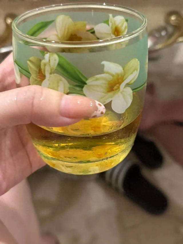 不问,不看,不想,从此一别两宽