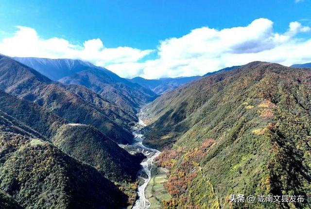 最美秋色：多彩邱家坝