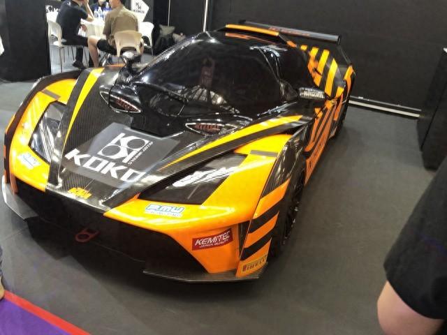 又一个“布加迪杀手”？Kosmera首车登场，1900马力背后的虚与实