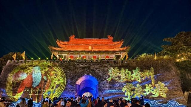 科技点亮古城夜色