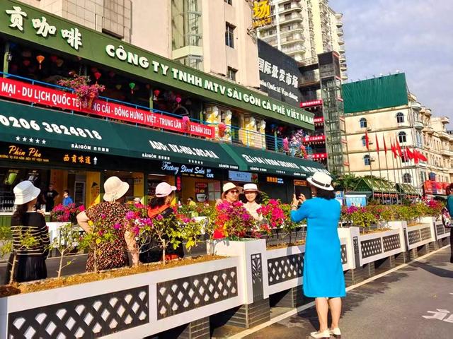 广西东兴：从“过境游”到“深度游”