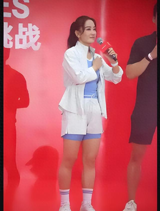 跑步救不了中国人：当贾玲在跑全马，医生在治她的粉丝