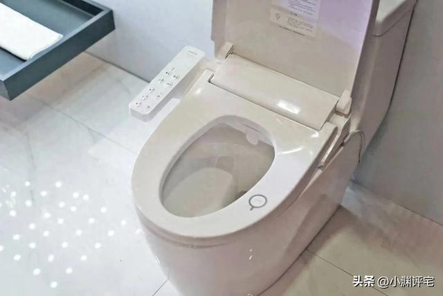 「智能马桶」完胜「智能马桶盖」的6个理由，用过才知：此言不虚