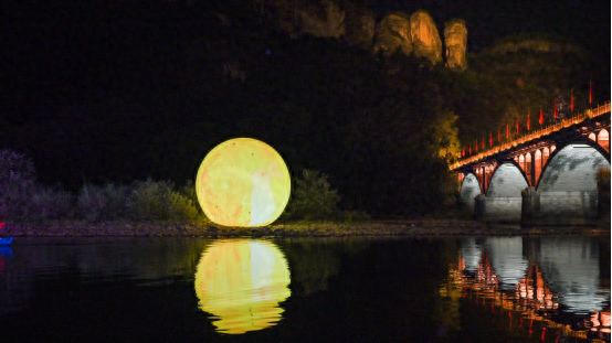 武夷山崇阳溪畔“香”逢