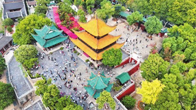 195.59万人次畅游岳阳