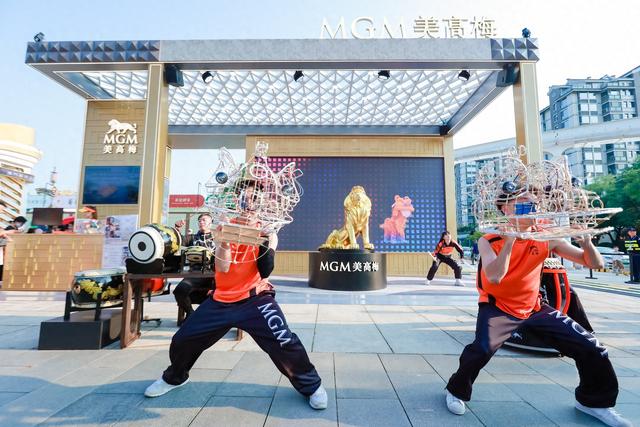 9月来江汉关“穿越”澳门！来看机器狗舞狮抽澳门游高价好礼
