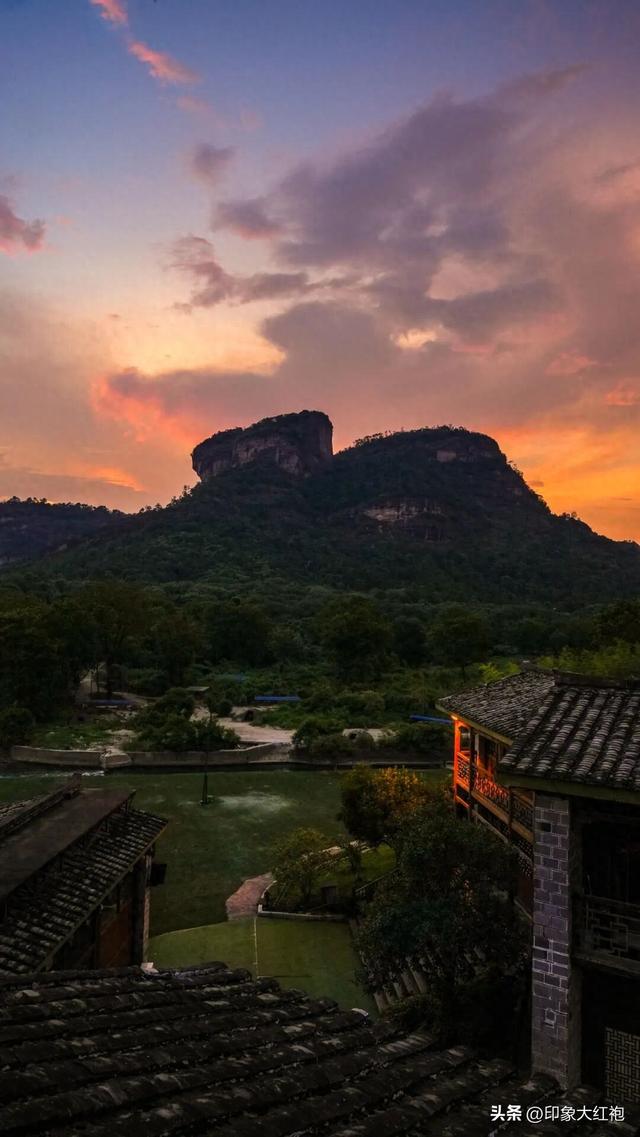 张艺谋在武夷山种了棵“浪漫树”——印象大红袍的浪漫永不打烊！