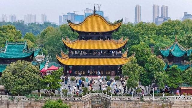 火爆！国庆中秋假期首日，超50000人次打卡岳阳楼景区