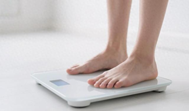 体重从150斤减到108斤	，体重减掉了42斤，只需做到5个“坚持”！