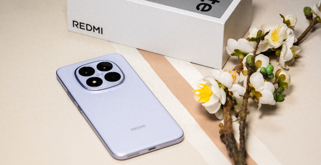 真硬核！十倍抗摔+IP68+7000mAh+2.5倍长焦，红米真香千元手机