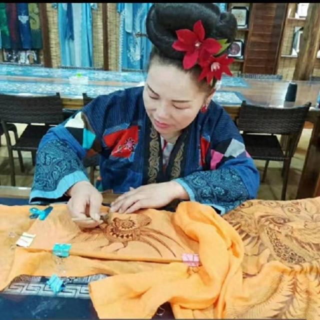 一“芳”两“文”|苗家母女俩的博物馆