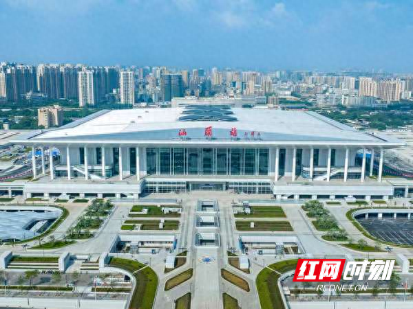 “发现最美铁路”——山海相遇，在新汕头站遇见“潮汕风情”