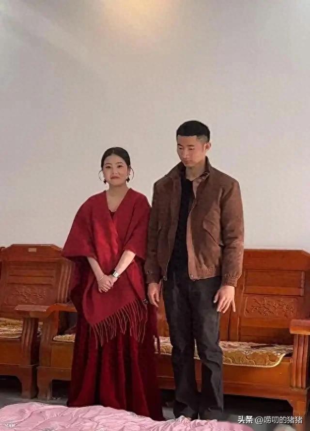 河北新娘因“天庭饱满”走红网络！乡村婚礼惊艳瞬间，尽显福气