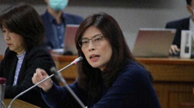 国民党主席选举进入白热化，最新民调出炉！郑丽文暂排第一，不料她却说了一句话，令人意外