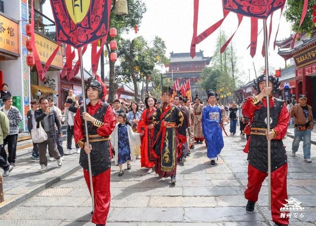 荆州，燃爆了！