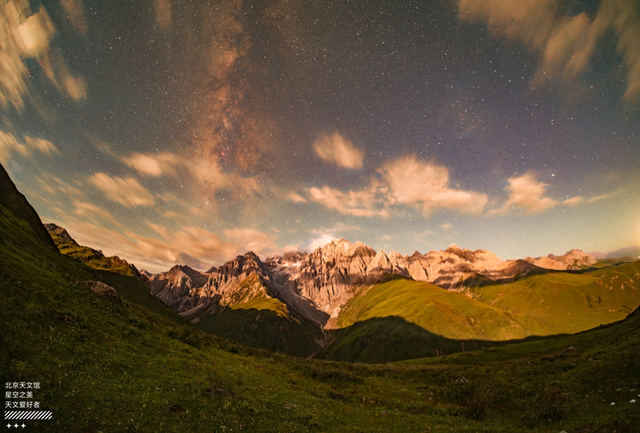 月霞银河 | 图片来源及版权：邱万节