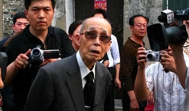 九旬日本退伍老兵还想打中国？被问为何执着，他说了3个原因