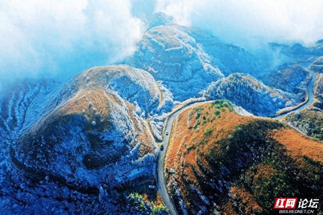 【每日一图@湖南】雾凇挂枝，流云绕风车！桂东万洋山冬景如画