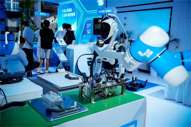 成都成华区智能机器人产业集群获“国字号”认定