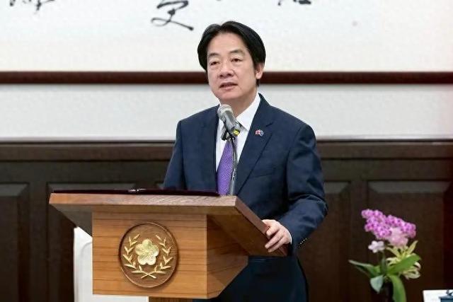 赖清德回应郑丽文：和平不能靠幻想，接受一中原则，不可能换和平