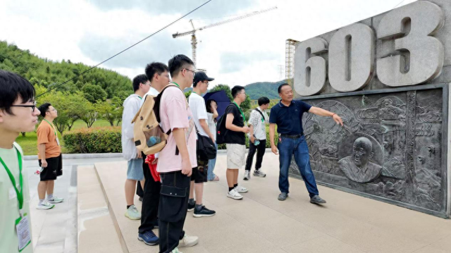 南航学子赴“中国航天第一镇”的航天寻根路