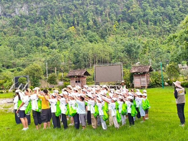 贵州“全国生态日”青少年自然研学活动走进茂兰